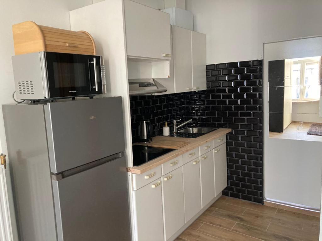 Magnifique Studio Au 2Eme Etage, A Proximite De La Gare Du Midi! — Photos 3