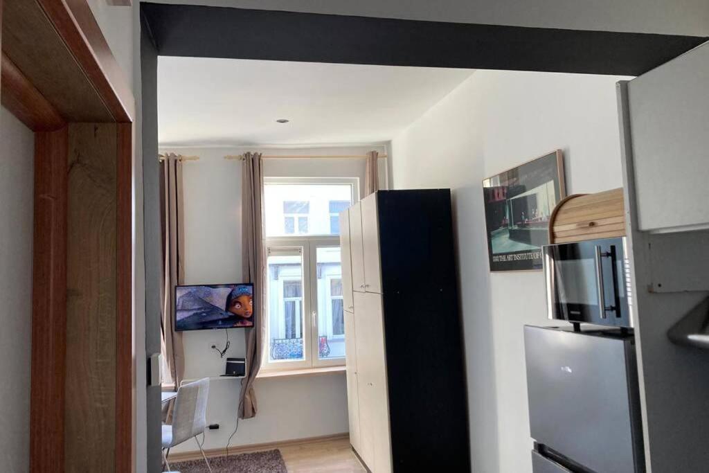 Magnifique Studio Au 2Eme Etage, A Proximite De La Gare Du Midi! — Photos 2